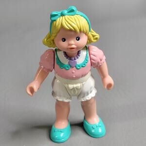1994 FISHER PRICE DREAM DOLLHOUSE GIRL SISTER BIRTHDAY BLONDE Loving family